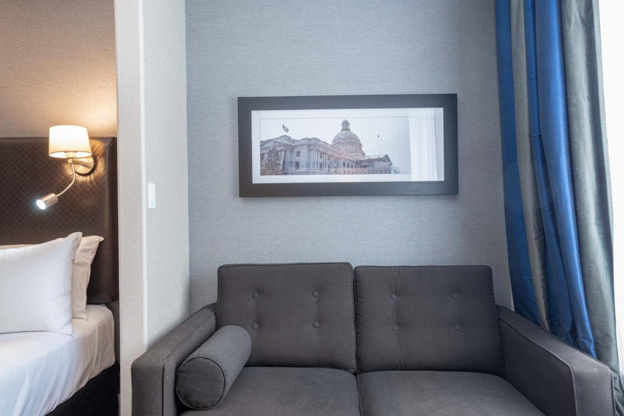 Sandman Signature Edmonton South Hotel Buitenkant foto