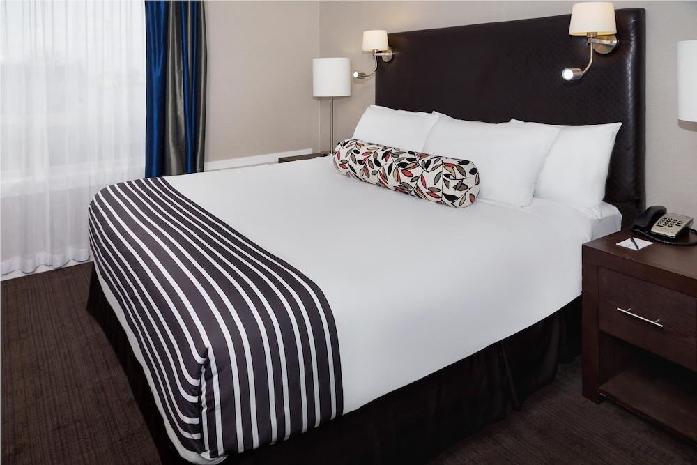 Sandman Signature Edmonton South Hotel Buitenkant foto
